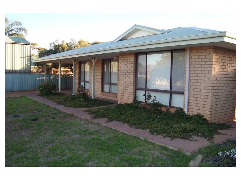 24 Holroyd Way, Boulder WA 6432