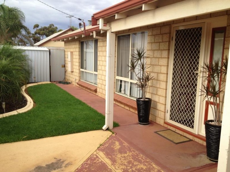 27A Davis Street, Boulder WA 6432