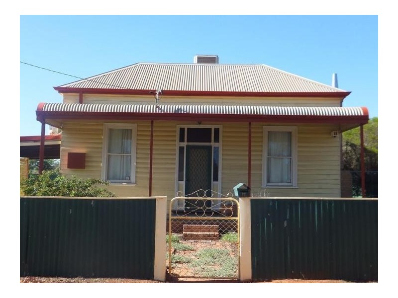 17 Davis Street, Boulder WA 6432