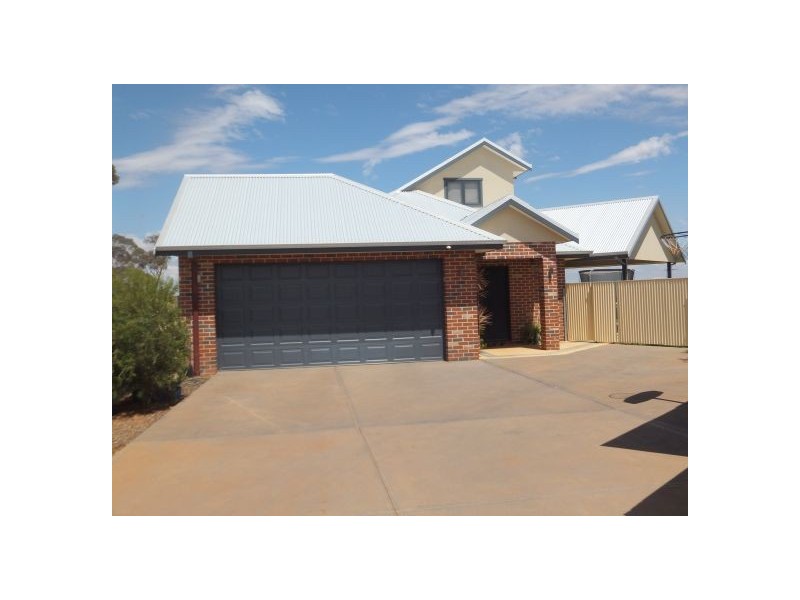 14B Purna Place, HANNANS, Kalgoorlie WA 6430