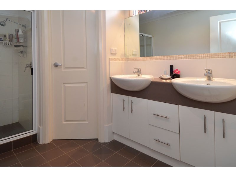 6 Berry Way, Broadwood WA 6430