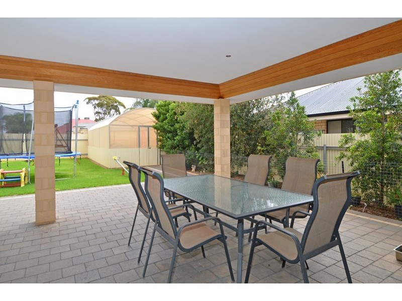 6 Berry Way, Broadwood WA 6430