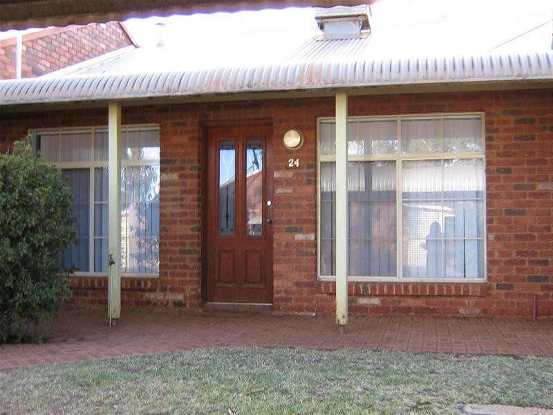 24/4 Ochiltree Street, Kalgoorlie WA 6430
