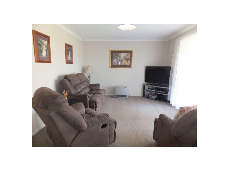 2 Holroyd Way, Boulder WA 6432