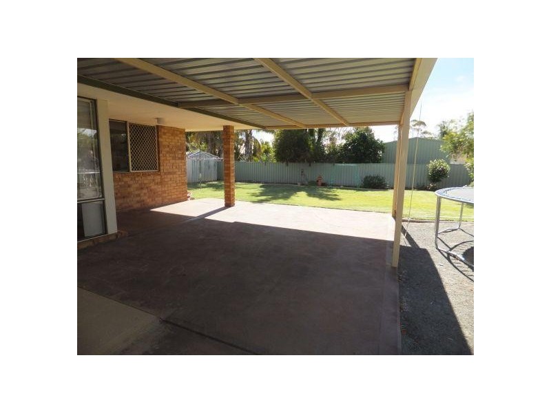 2 Holroyd Way, Boulder WA 6432