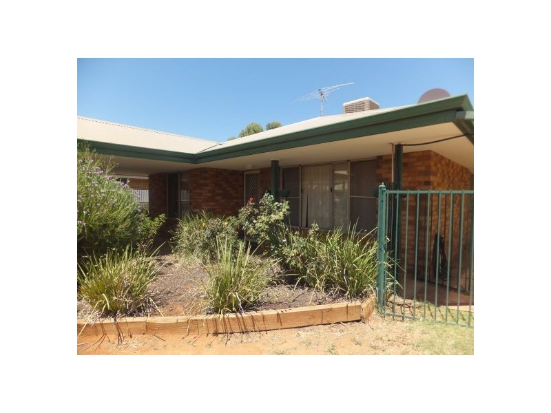 32 Blackall Place, South Kalgoorlie WA 6430