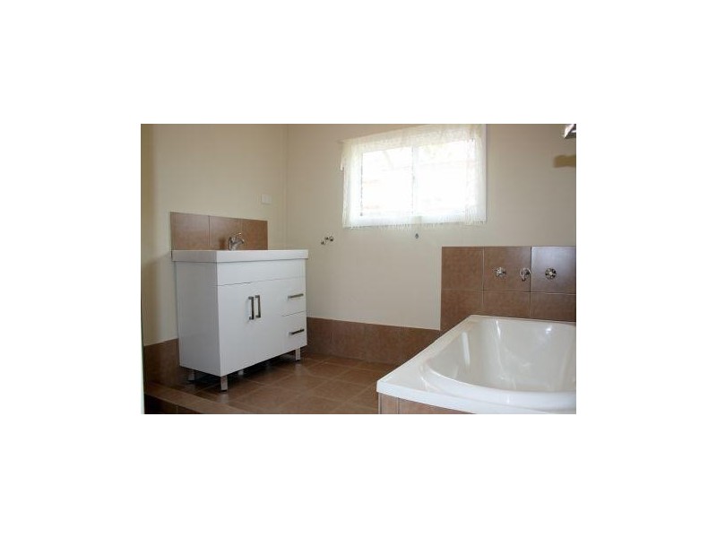 157 Wittenoom Street, Victory Heights WA 6432