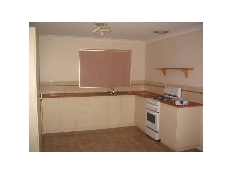 8A Rhodes Street, Kalgoorlie WA 6430