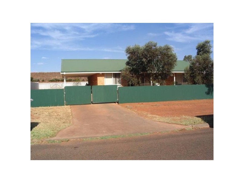 11 Powell Street, Boulder WA 6432