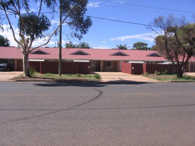 1/96 Dugan Street, Kalgoorlie WA 6430