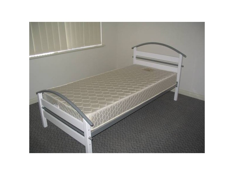 1/19 Richardson Street, Boulder WA 6432