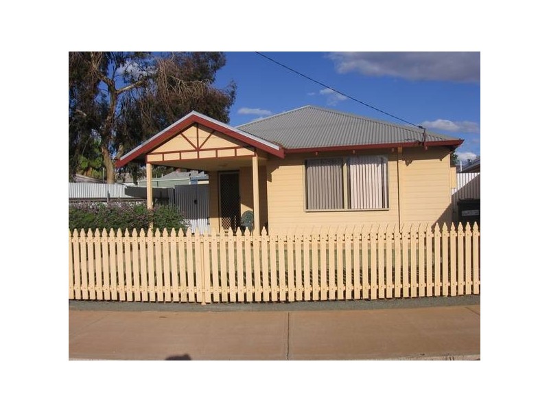 4A Outridge Terrace, Kalgoorlie WA 6430