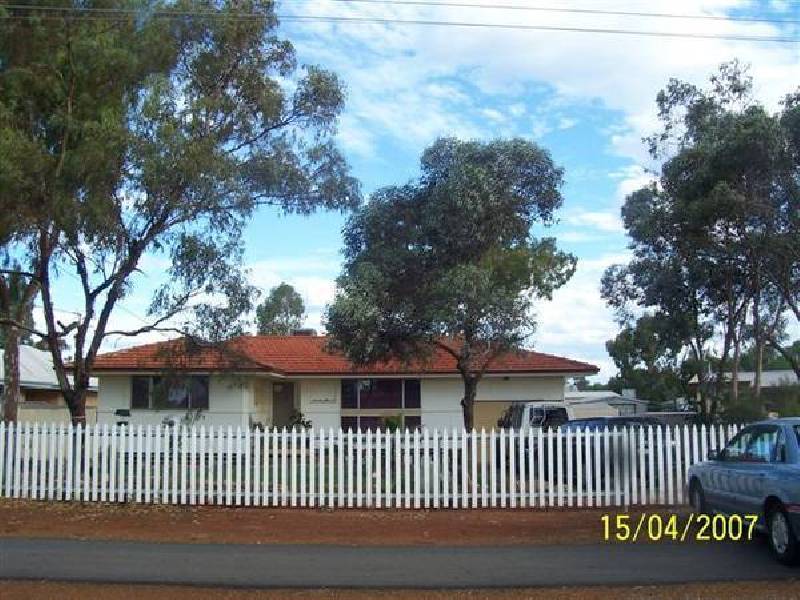 63 King Street, Coolgardie WA 6429