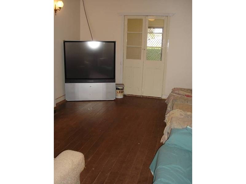 Outram Street, Boulder WA 6432