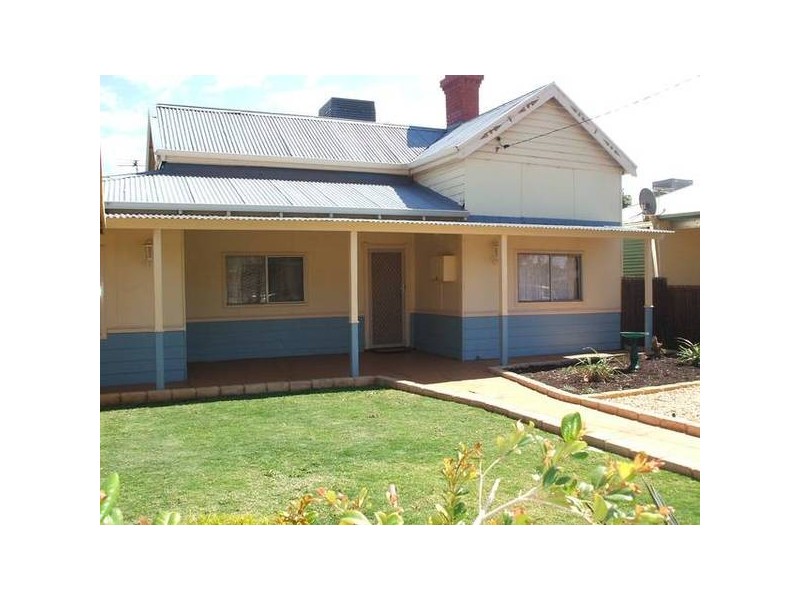 90 Addis Street, Lamington WA 6430