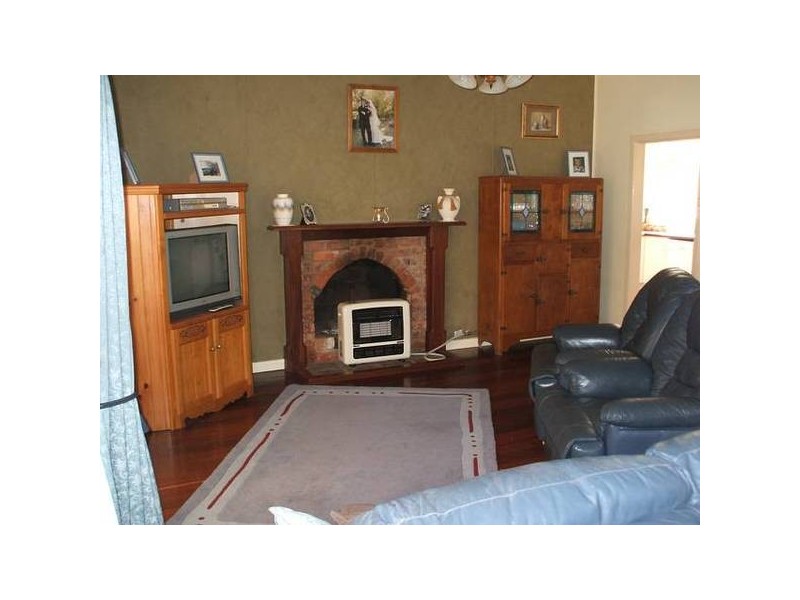 90 Addis Street, Lamington WA 6430