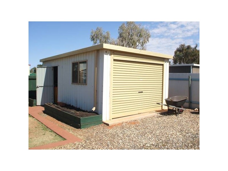 90 Addis Street, Lamington WA 6430