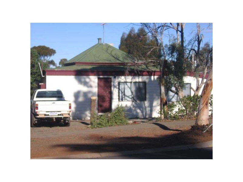39 Lyall Street, Kalgoorlie WA 6430