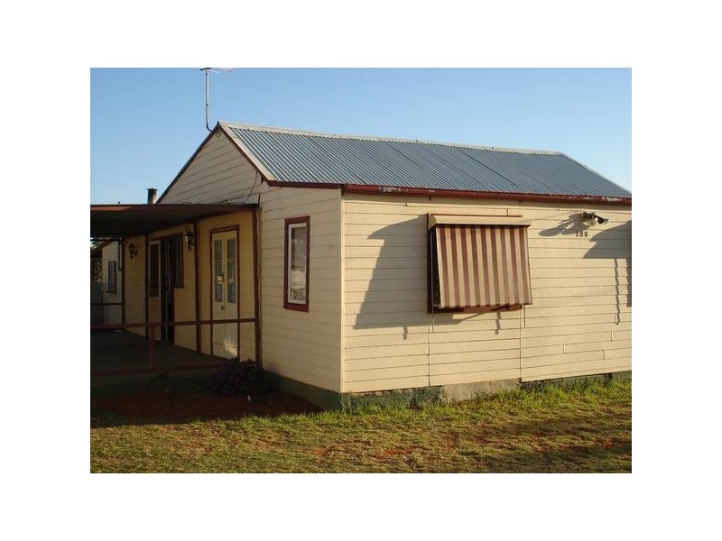 108 Davis Street, Boulder WA 6432