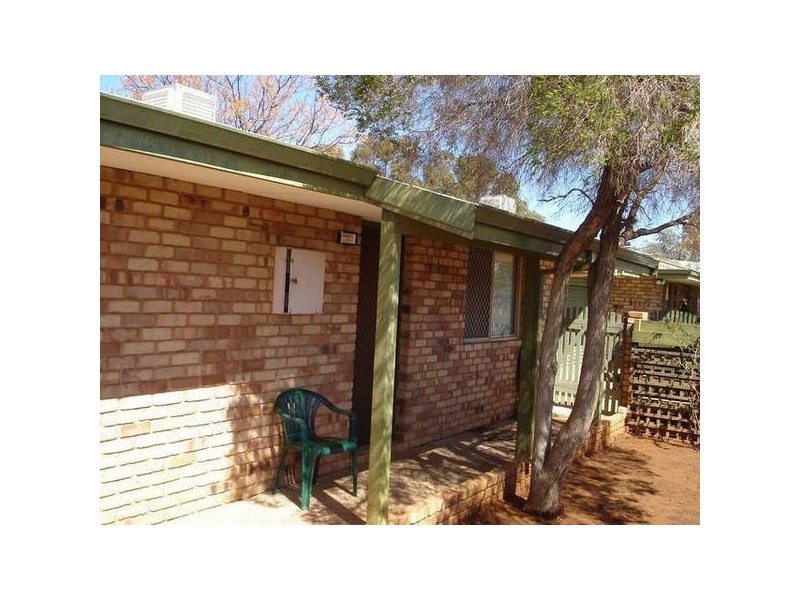 2/9 Mclaren Street, Boulder WA 6432