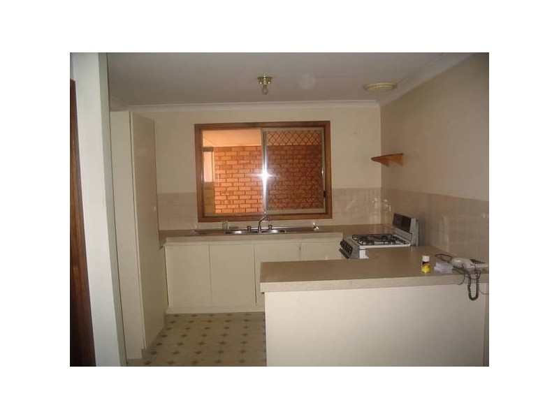 2/9 Mclaren Street, Boulder WA 6432