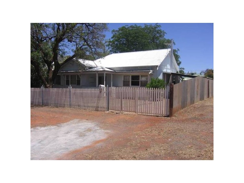 84 Lyall Street, Kalgoorlie WA 6430