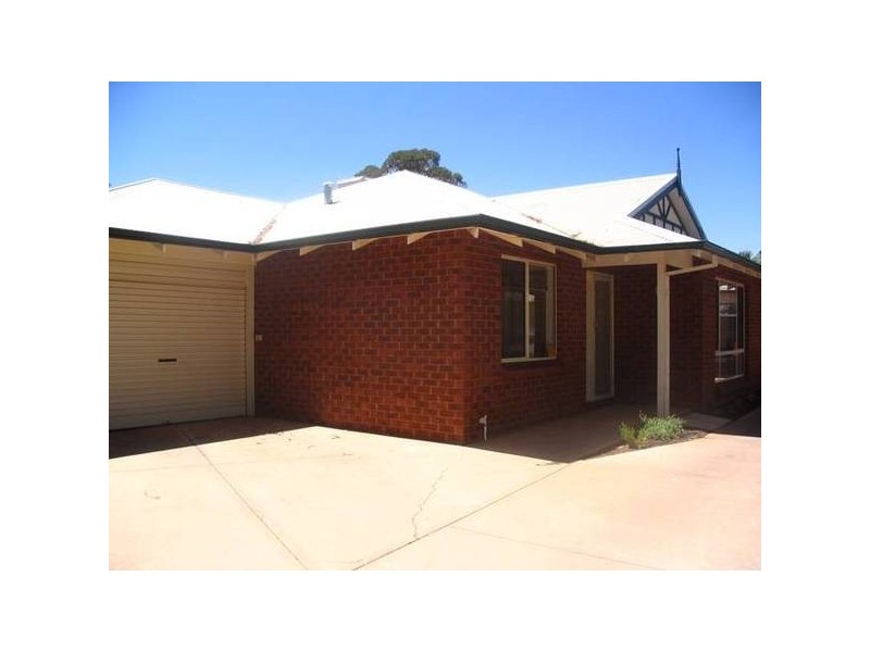 2/74 Moran Street, Boulder WA 6432
