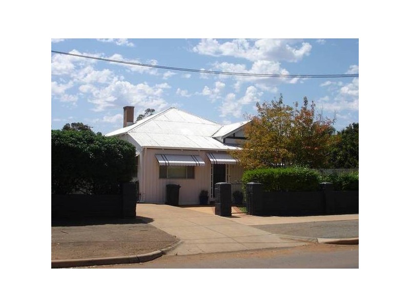 32 Graeme Street, Kalgoorlie WA 6430