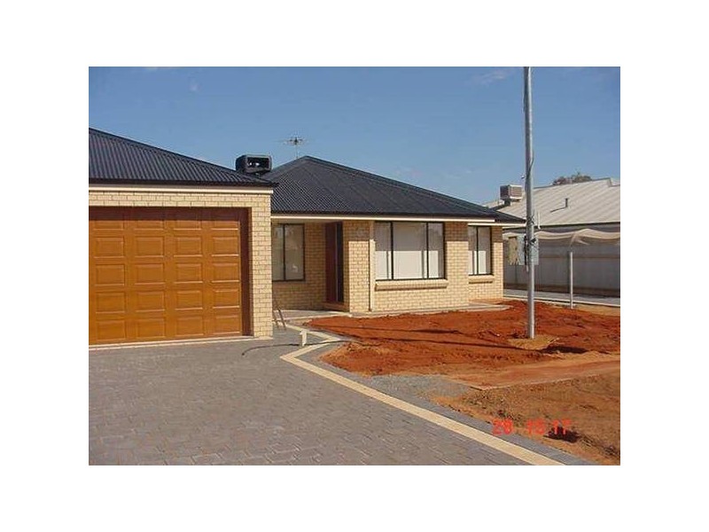 2/161 Bourke Street, Kalgoorlie WA 6430
