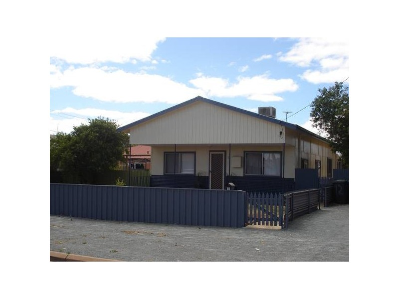 12 Holmes Street, Boulder WA 6432