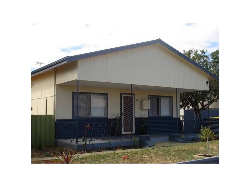 12 Holmes Street, Boulder WA 6432
