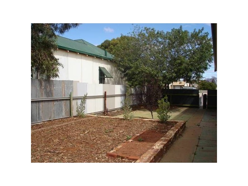 12 Holmes Street, Boulder WA 6432