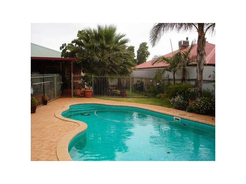 17 Paddington Drive, Hannans WA 6430