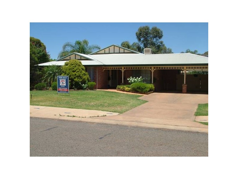 15 Goongarri Way, Hannans WA 6430