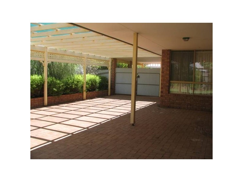 15 Goongarri Way, Hannans WA 6430