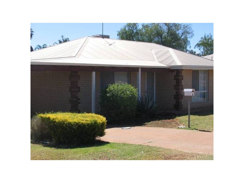 2/2 Lyall Street, Lamington WA 6430