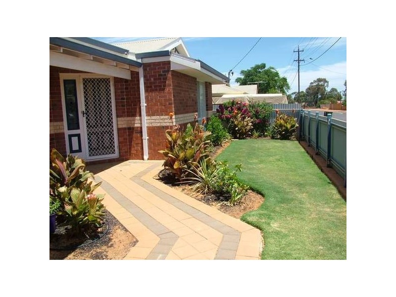 17a Holmes Street, Kalgoorlie WA 6430