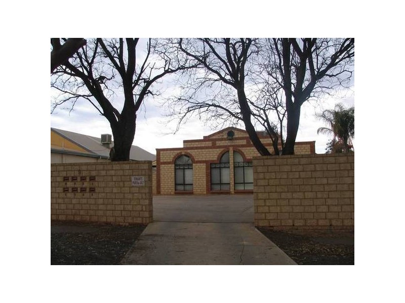 2/9 Brookman Street, Kalgoorlie WA 6430