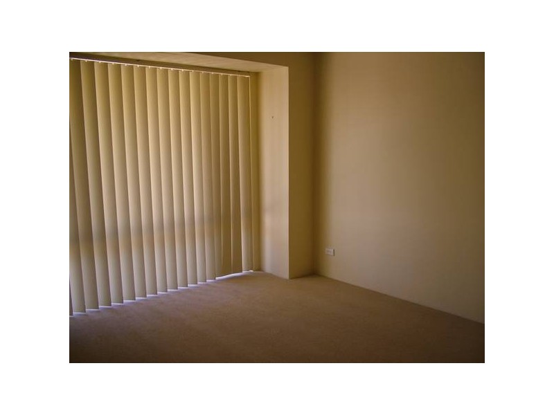 2/17 Burton Place, Kalgoorlie WA 6430