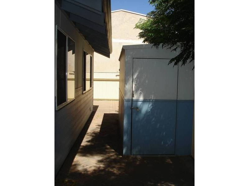 8B Hewitt Street, Kalgoorlie WA 6430