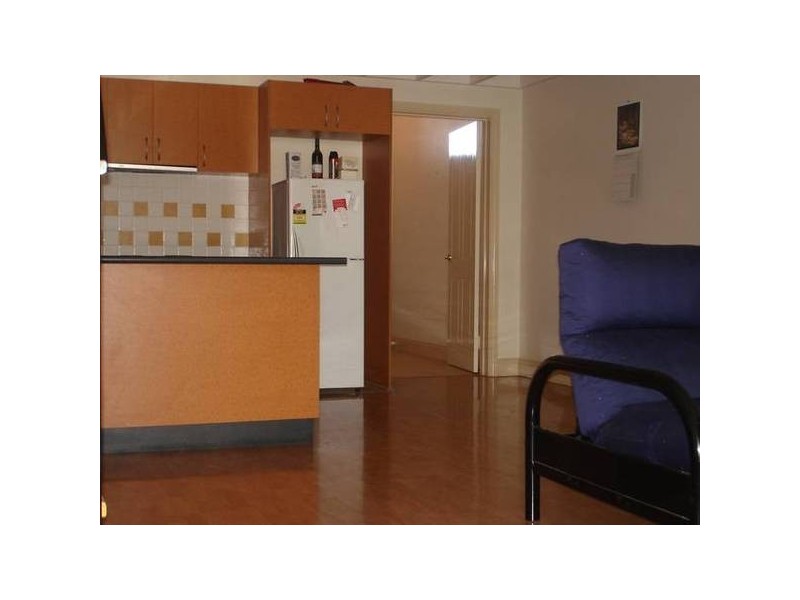 4/2 Burt Street, Boulder WA 6432