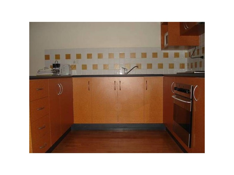 4/2 Burt Street, Boulder WA 6432