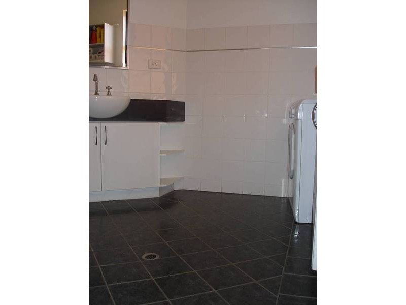 4/2 Burt Street, Boulder WA 6432