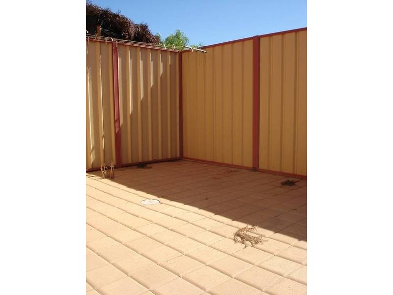 4/2 Burt Street, Boulder WA 6432