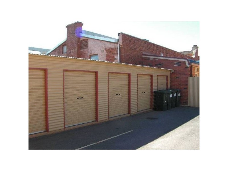 4/2 Burt Street, Boulder WA 6432