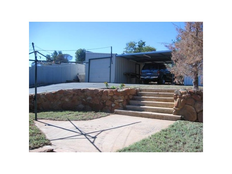 38 Serpentine Road, Kambalda East WA 6442