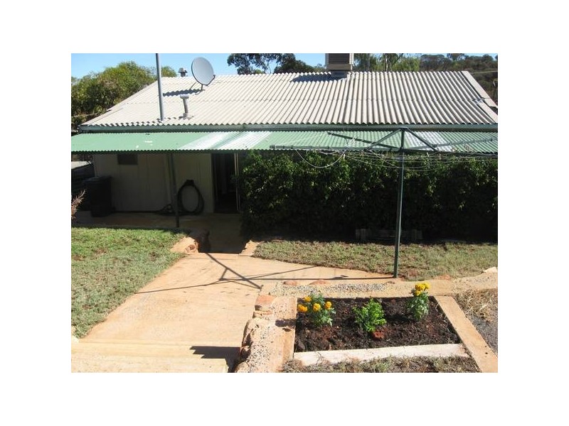 38 Serpentine Road, Kambalda East WA 6442