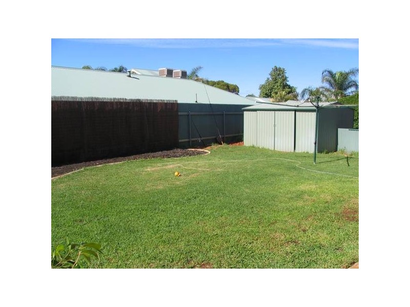 12 Wylie Way, Hannans WA 6430