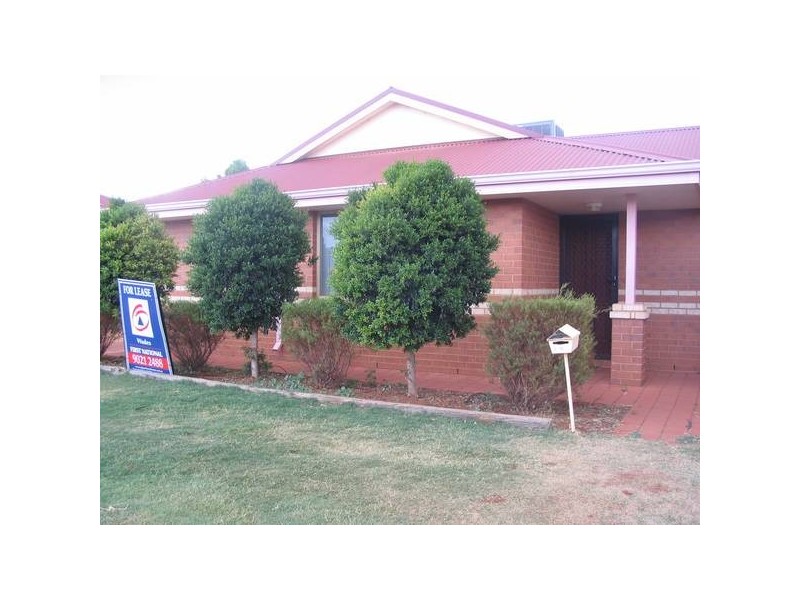 2/30 Crowley Gardens, Kalgoorlie WA 6430