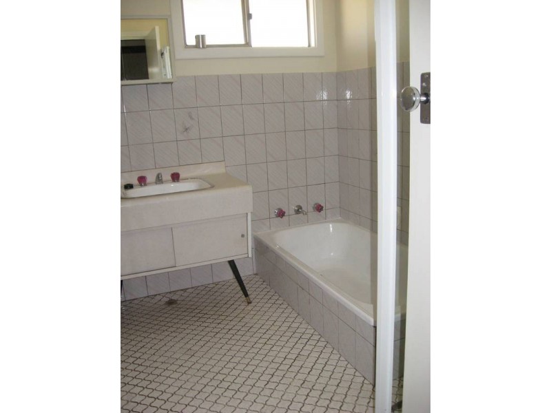 76 Oroya Street, Boulder WA 6432